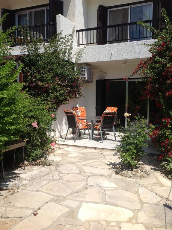 Paphos Townhouseヴィラ エクステリア 写真